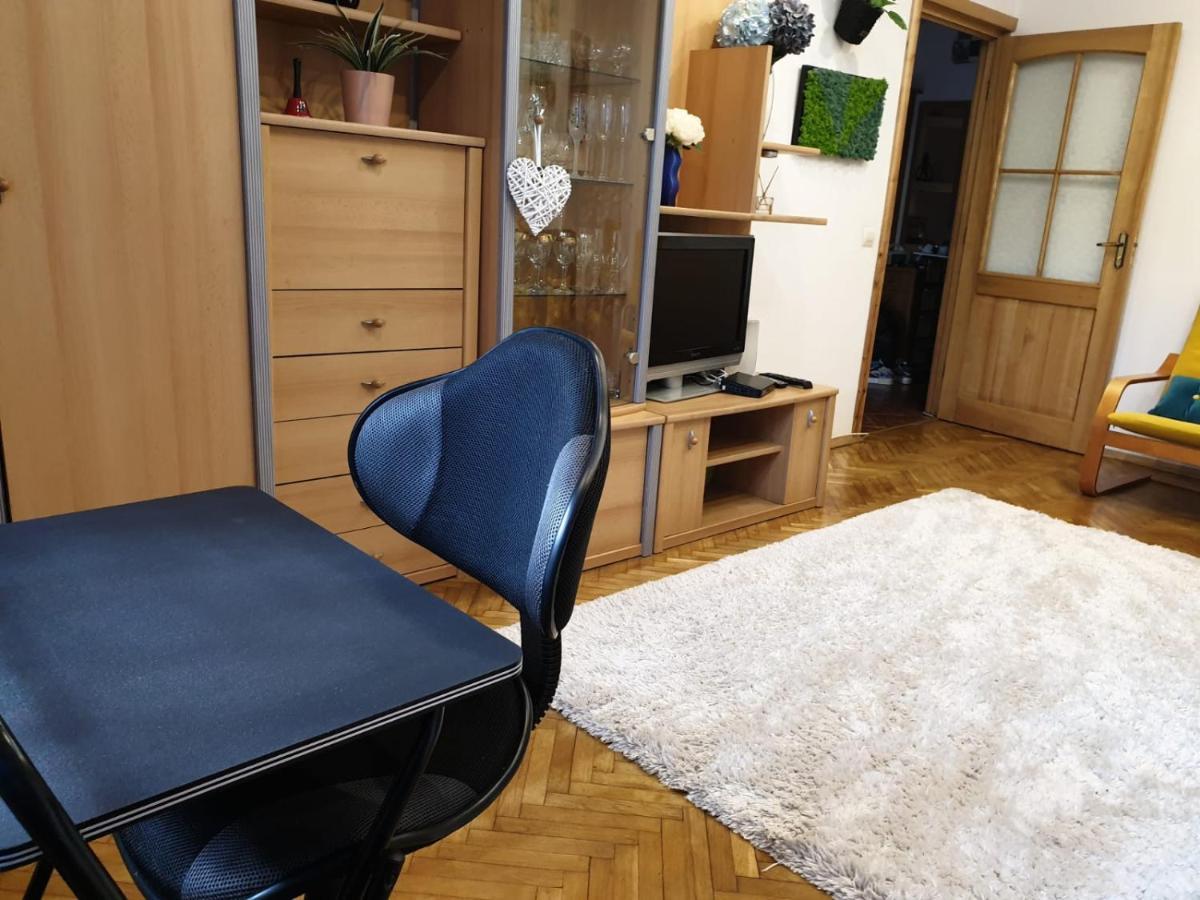 3 Camere Central Jászvásár Kültér fotó